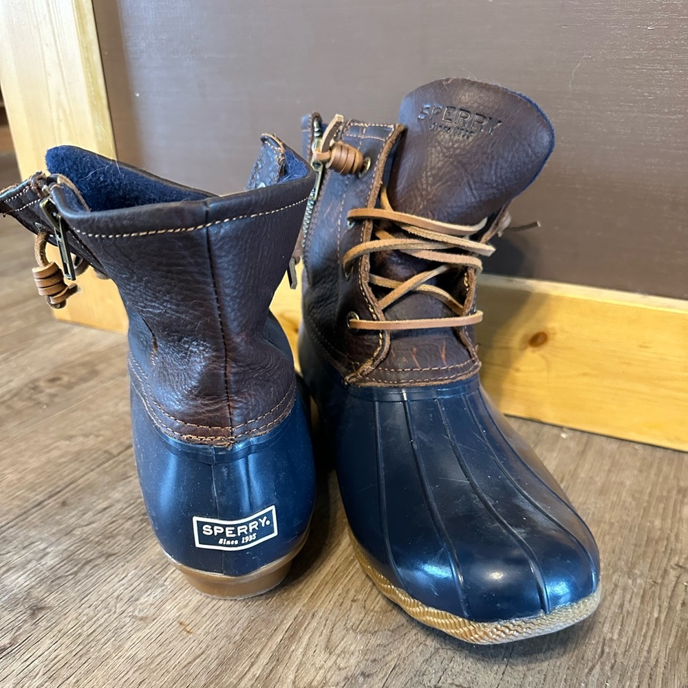 Sperry Boots - Picture 3 of 4
